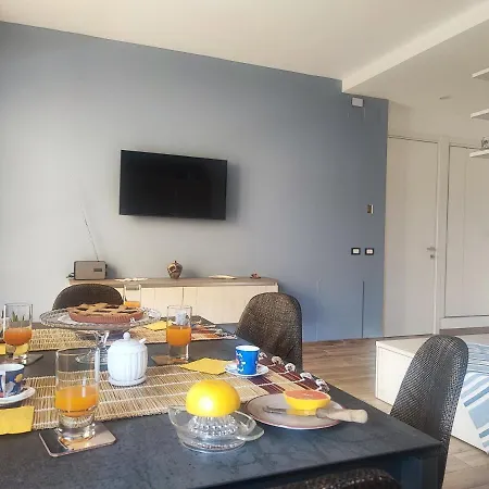 Apartment Casa Nadia A Pochi Passi Dal Mare Con Garage, Terrazza E Sala Giochi *